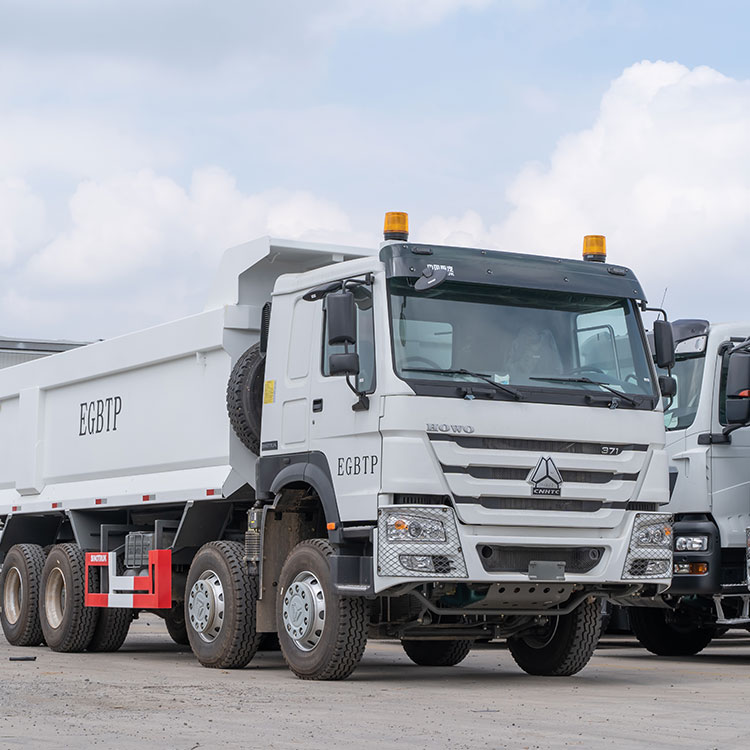 40 တန် Dump Truck