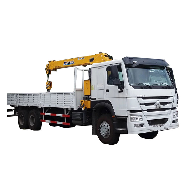 8 Tons Boom Truck ၊